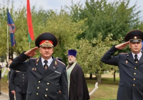 „Czekiści” w urzędach. Łukaszenka nakazał włączyć do władz obwodów przedstawicieli KGB