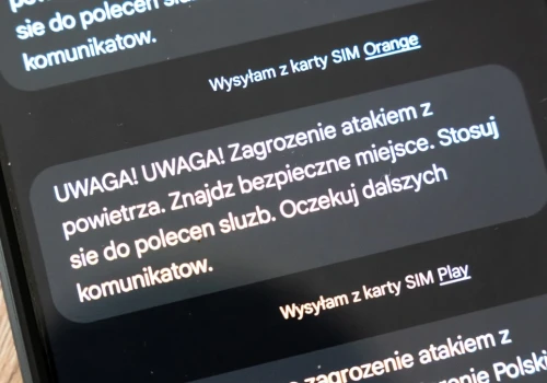 Syrena wyje, a ty na zakupach. Czy sklepy wiedzą, co robić?