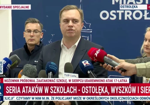 Dyżury nauczycieli, wzmożone kontrole policji. Ostrołęka dzień po brutalnym ataku w szkole