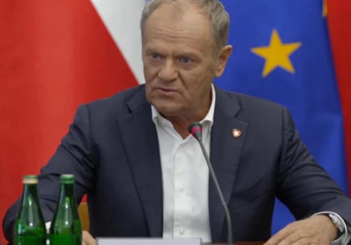 Donald Tusk zabrał głos ws. ataków w szkołach. Powiedział, co miał ze sobą 15-letni …