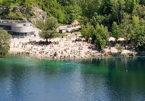Jedna czwarta plaży na Zakrzówku tylko dla nurków? Radny popiera, miasto rozważa