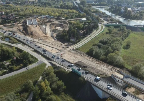 Otwarcie nowego mostu w Sandomierzu nastąpi w 2027 roku. Trwa budowa węzła