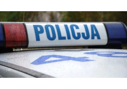 Policja wzmacnia nadzór przy szkołach po tragicznych wydarzeniach w kraju