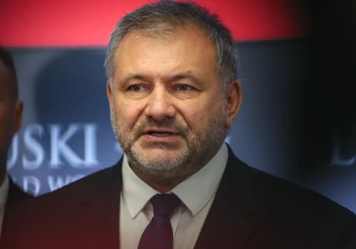 Żurek w pułapce zastawionej przez Ziobrę? Prawnik wskazuje na problem