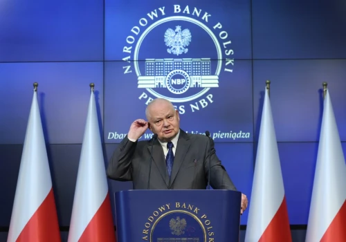 Prezes NBP przed Trybunałem Stanu? Konstytucjonaliści ostrzegają