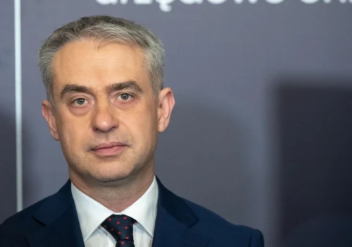 Pilny apel Krzysztof Gawkowskiego po serii ataków w szkołach. Co powiedział?