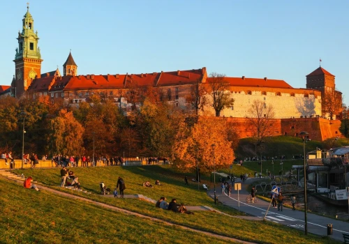 Te zamki w listopadzie zwiedzisz za darmo. Zaplanuj jesienną wycieczkę