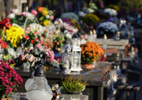 Zapłacili 20 tys. zł. Przed Wszystkich Świętych apelują do wiernych