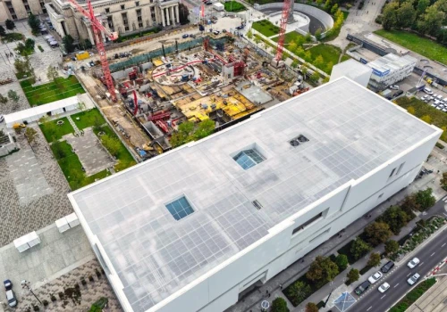 Nie będzie czarnego gmachu przy Placu Centralnym. Warszawa pokazała nowy projekt teatru