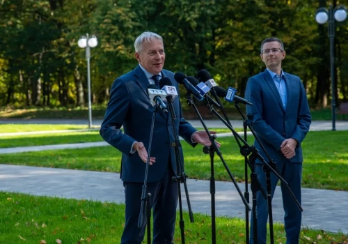 Aleja Żyrafy w Parku Śląskim po modernizacji. Kolejne zrewitalizowane miejsce