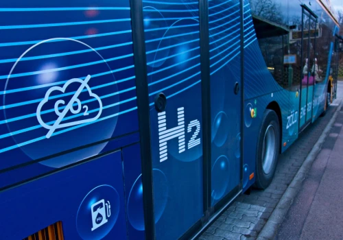 Szansa czy kosztowna pułapka? Autobusy wodorowe wyjechały na ulice Rzeszowa