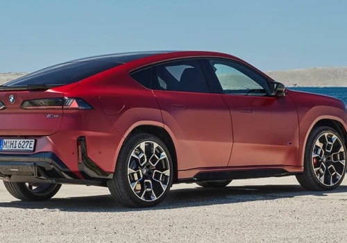 BMW iX4 M60 - Poszerza portfolio