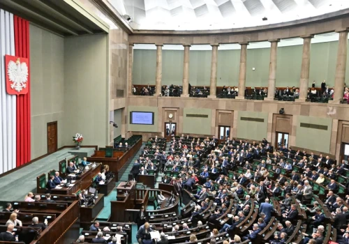 Sejm przyjął kontrowersyjne przepisy. Idą coraz dalej