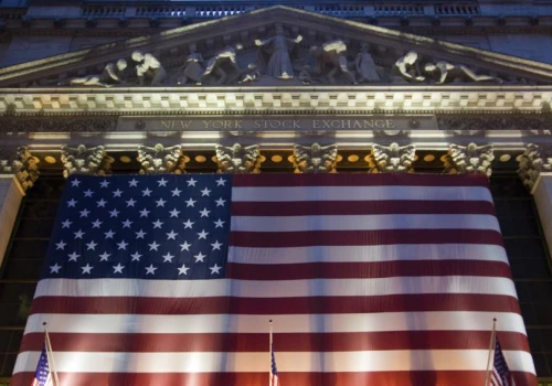 Przecena półprzewodników. Nasdaq mocno pod kreską, ale Dow Jones na plusie