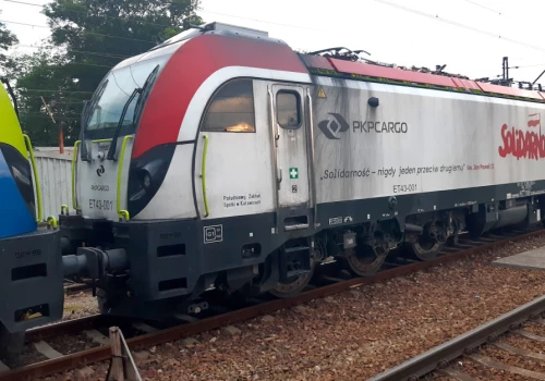 Opóźnienia w płatnościach na dziesiątki milionów złotych. Nowe problemy PKP Cargo