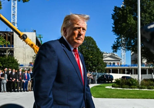 Donald Trump mówił o zniszczeniu miast w USA. Teraz się tłumaczy