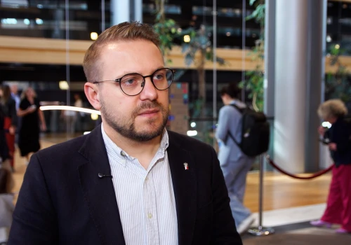 Coraz większe ekonomiczne skutki bliskowschodniego konfliktu. Europosłowie żądają pilnego wsparcia dla krajów arabskich