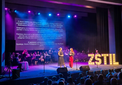 Absolwentami tej szkoły są tenor Piotr Beczała czy aktor Adam Myrczek. Teraz świętuje 80-lecie