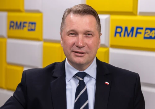 Jak zapobiec atakom w szkołach? Zapytamy byłego szefa MEN