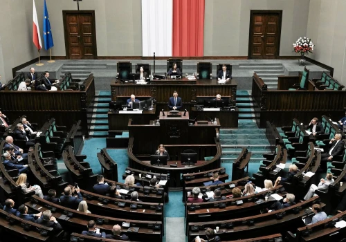 Emerytura w górę dla 21 tys. osób. Sejm przyjął dopłaty. 