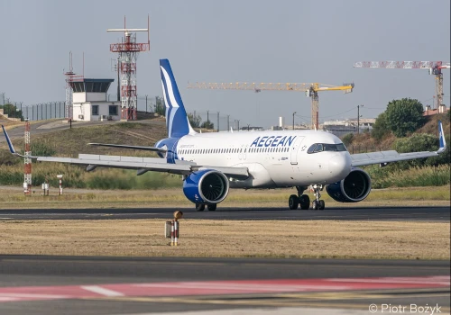 Aegean poleci do Syrii. Następna będzie Libia