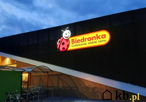 Klienci masowo ruszyli do Biedronki po tą kultową kawę. Taka obniżka cen zdarza się niezwykle rzadko