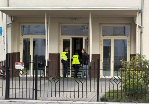 Wzmożone kontrole i dodatkowe patrole. Szkoły zwiększają czujność