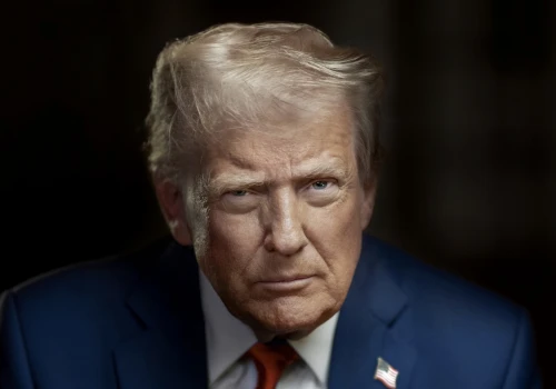 Trump ogłosił wrogami wszystkich, którzy mówią „AI”, a Apple szykuje wielką premierę Apple Intelligence