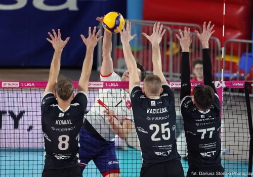 Pięć setów na start kolejki. Bydgoscy siatkarze przegrali z Czarnymi Radom