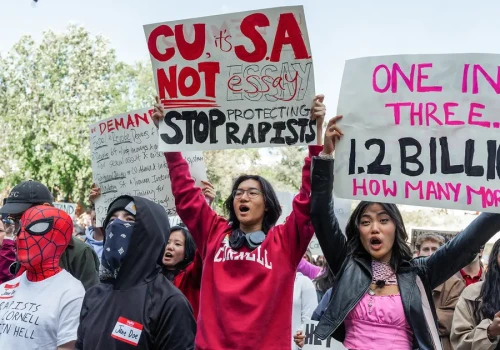 Przemoc seksualna na uczelniach w USA. Kogo chroni system?