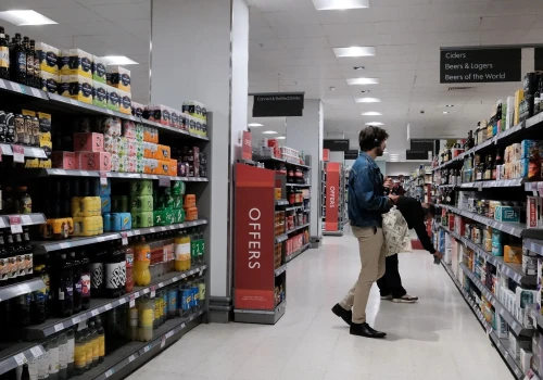 Najtańszy supermarket oferujący popularne markowe produkty