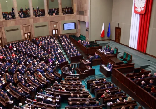 Nocna prohibicja i zakaz reklamy alkoholu już wkrótce. Sejm był niemal jednomyślny