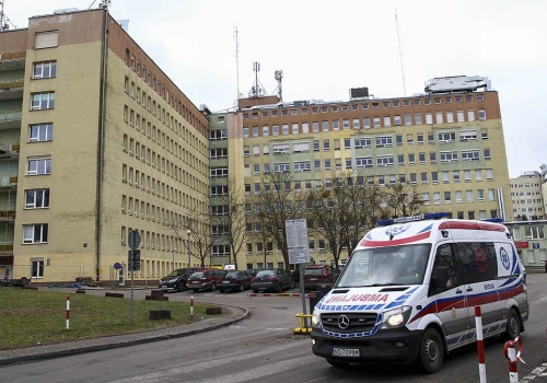 Szpital wojewódzki odsyłał ciężarne do innych placówek. To konsekwencja przepełnienia porodówki