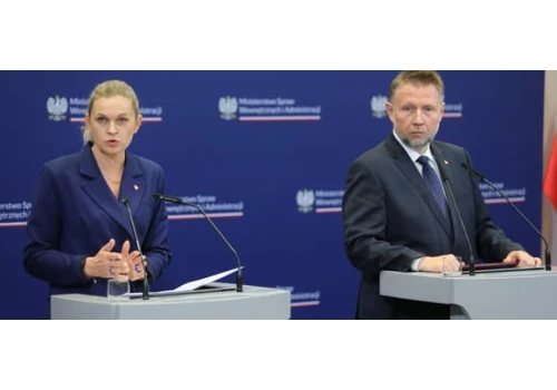 Zatrzymania nastolatków i kontrole w placówkach. MSWiA, MEN oraz policja ostrzegają przed dezinformacją