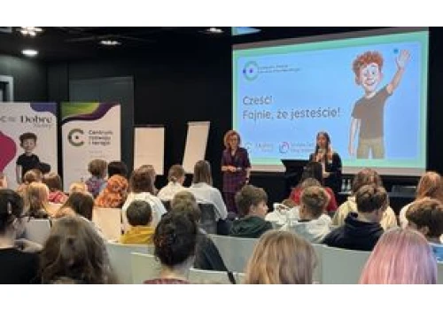 Toruń. Z okazji Dnia Zdrowia Psychicznego odbyła się konferencja "Młodzi w DobrymStanie"