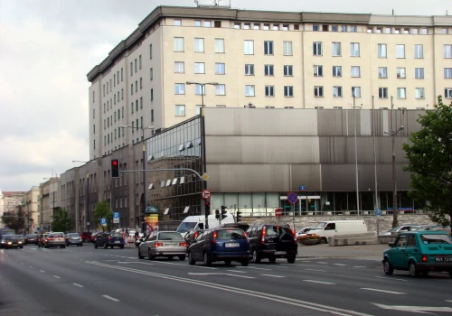 Komisja Sejmowa chce sądzić Glapińskiego za inflację niższą niż w Czechach. Pieniądze kredytobiorców i tak zostaną w bankach