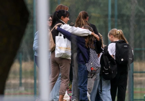 Nóż w szkolnym plecaku, czyli dwa światy nastolatków