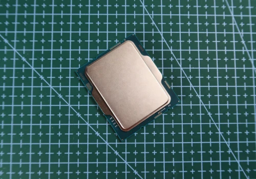 Intel nie porzuca DDR4. Nowe procesory trafią na stare płyty główne