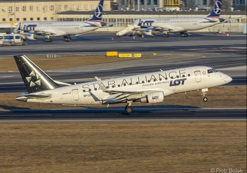 LOT. Kolejny Embraer E170 (SP-LDK) wycofany