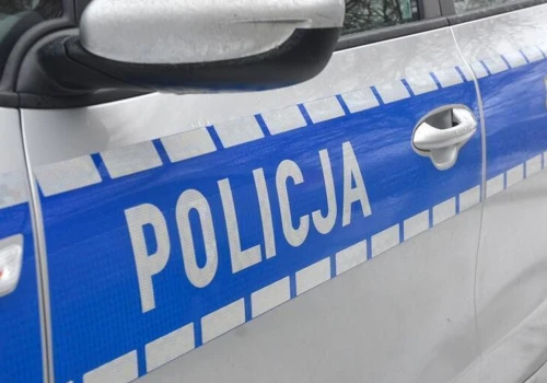 Uczeń namawiał, żeby zabrać do szkoły noże!