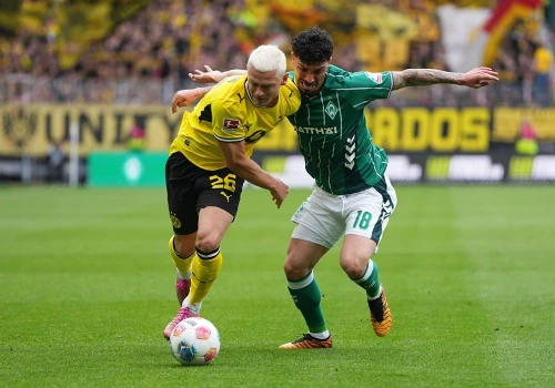 Polak wszedł i asystował w meczu z Borussią Dortmund. Działo się do końca