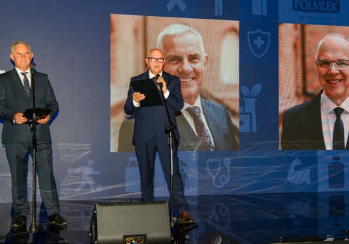 Roboty, magazyn w ciemności i własna energia. Tak zmienił się zakład Polmleku