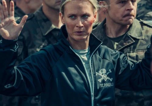 10 miniseriali Netflixa do obejrzenia w weekend. Te niedocenione perełki i ekranowe arcydzieła warto teraz nadrobić