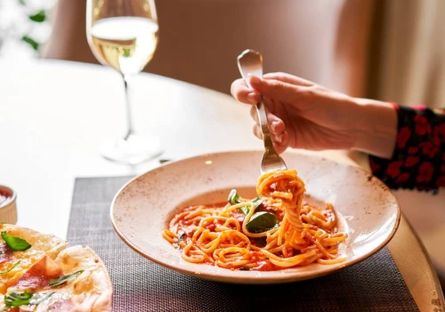 Włoskie lokale mają własne nazwy. Co serwują w trattorii, a co w osterii?