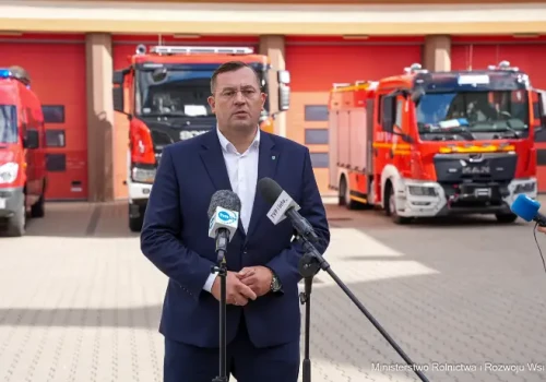 Rekordowe wsparcie dla OSP. 23 miliony złotych na sprzęt i bezpieczeństwo druhów na wsi