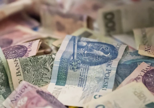 2704,71 zł brutto co miesiąc. Krąg uprawnionych może się powiększyć