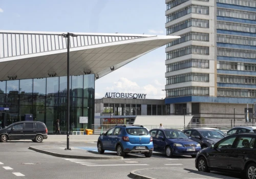 Jest zgoda radnych na zakup dworca autobusowego w Olsztynie. Co dalej z wieżowcem?