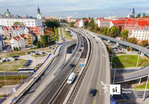 Szczecin. Trasa Zamkowa zamknięta – pogoda nie zatrzymała drogowców