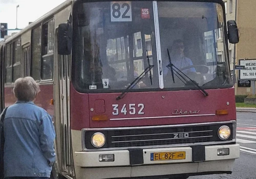 Na ulice Poznania wyjechały Ikarusy. Kiedyś tak było codziennie