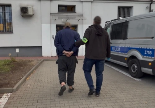 40-latek zatrudniony w szpitalu posiadał w mieszkaniu znaczne ilości narkotyków